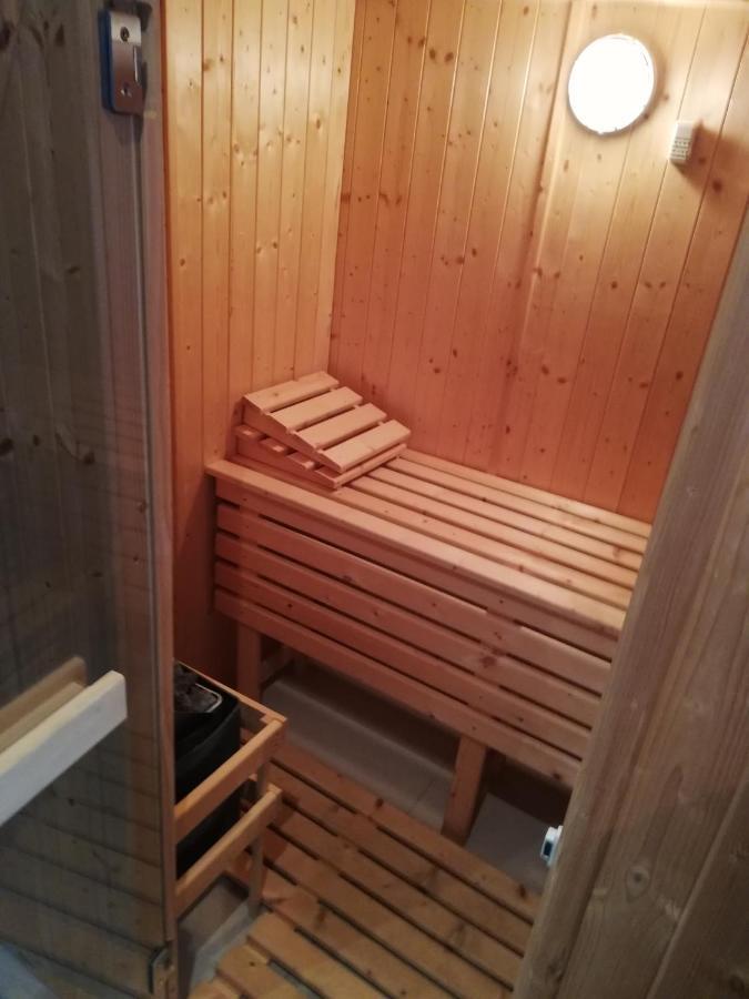 Forest Path Luxury Studio Apartment With Large Bedroom Bathroom And Sauna Sleeps Up To 4 Ballynahinch Екстер'єр фото